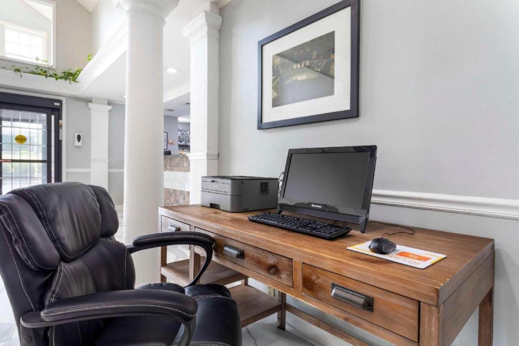 Quality Inn Ок-Ридж Экстерьер фото