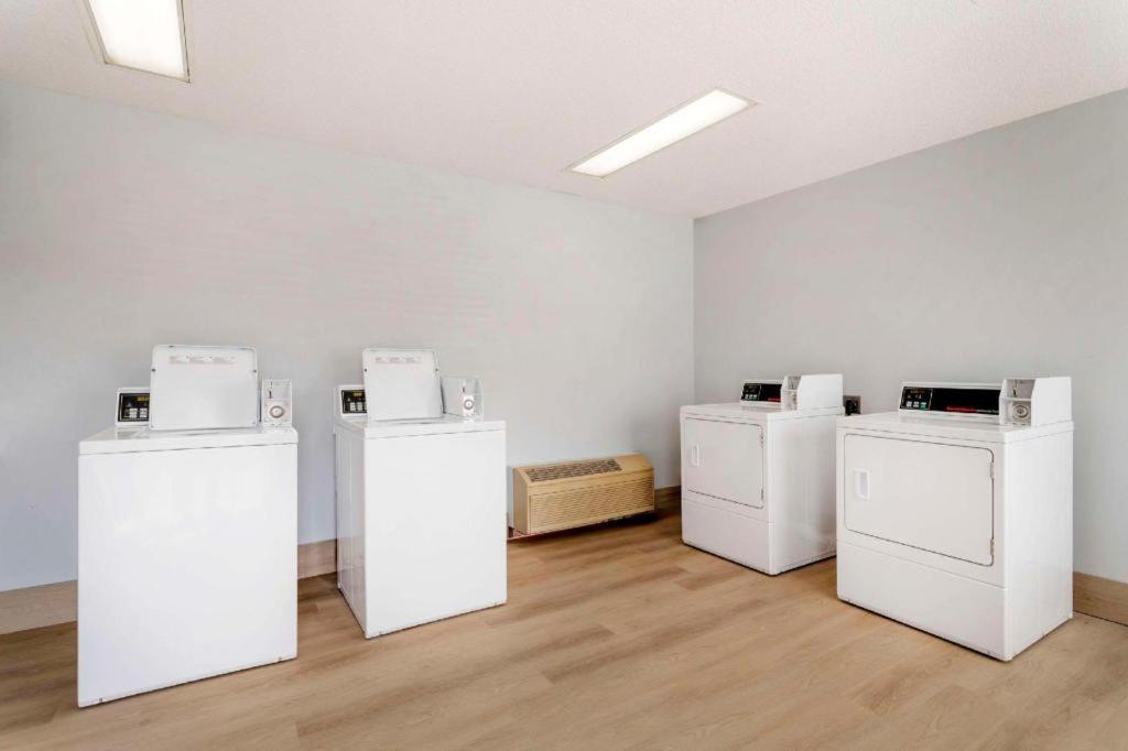 Quality Inn Ок-Ридж Экстерьер фото